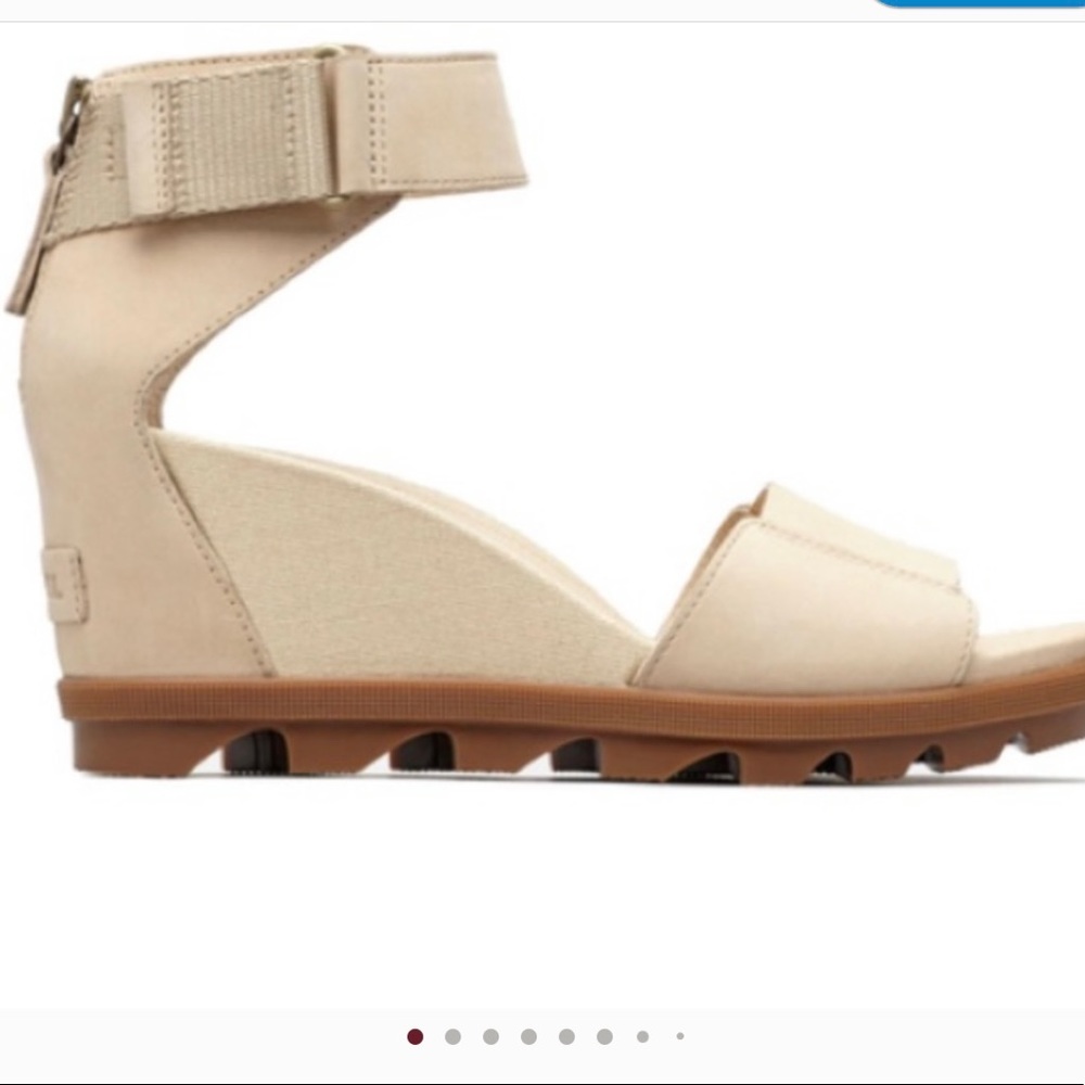 Sorel Joanie ll Ankle Buckle Strap Wedge Sandals  in Oatmeal US 9